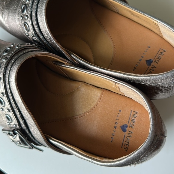 Nurse Mates Chelsea Pillowtop Metallic Leather Clogs Workwear Comfort Size 8 - Picture 11 of 17